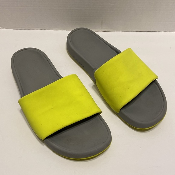 Lululemon Restfeel Men’s Slides Highlight Size 11.5 Grey / Yellow Gym Casual - Picture 2 of 9